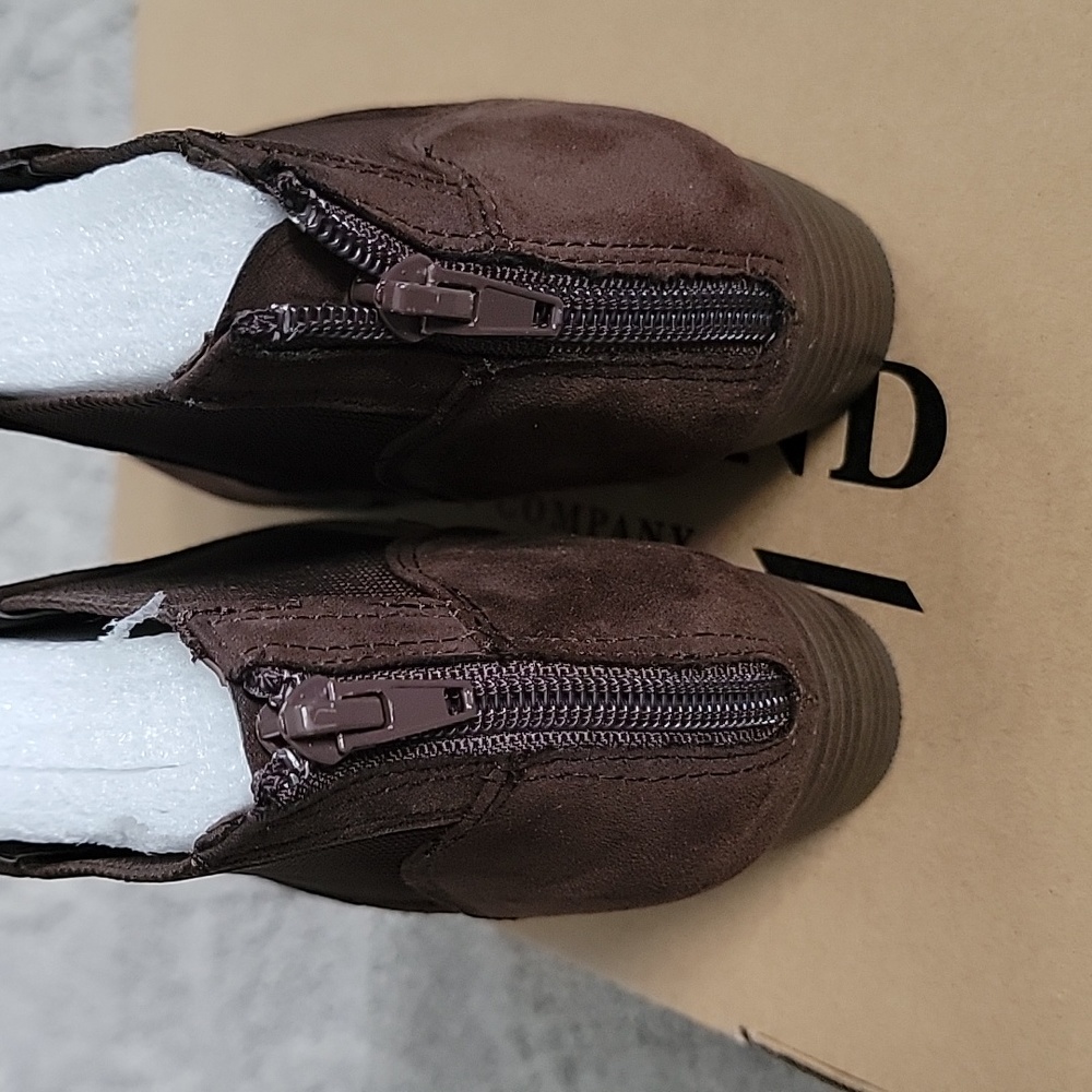 NIB Portland Boot Company Booties - Picture 4 of 4